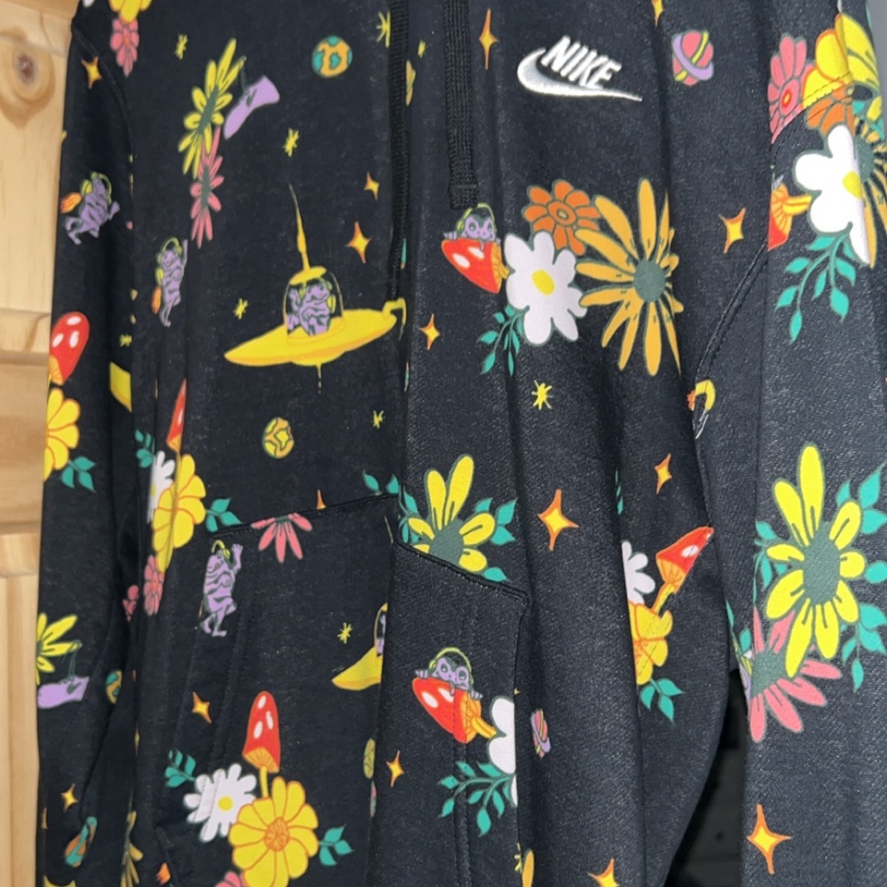 Nike Hoodie Alien/ Mushroom/ Floral design concept